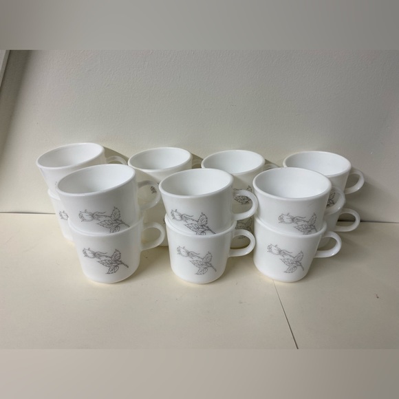 Set of 8 vintage Corning coffee/tea cups Grey Rose pattern - Picture 1 of 8